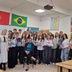 Brasileira INSPIRA na Romênia! Descubra a Escritora que Está Conquistando o Mundo com a Nossa Cultura!