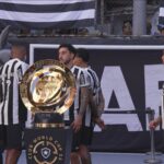 🚨URGENTE! A Taça da Copa do Mundo Chegou ao Brasil e Você NÃO vai Acreditar Onde Ela Foi Primeiro!