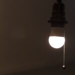 💸 Sua conta de luz VAI AUMENTAR! 5 Dicas SIMPLES para ECONOMIZAR energia e proteger seu bolso!
