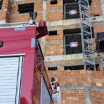 Urgente! Elevador Despenca com Trabalhadores e o Resgate É de Tirar o Fôlego!