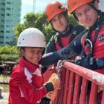 De Vendedor de Refrescos a Herói Mirim: Menino de 8 Anos Vive Dia de Bombeiro!