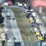 URGENTE: Caos na Dom Pedro I! Acidente Gigantesco Interdita Rodovia em Atibaia!