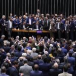 URGENTE: Deputados Bolsonaristas Encurralados! Suspensão à Vista Após Motim no Congresso!