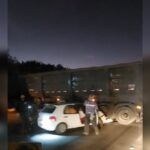 URGENTE: Batida entre Carro e Carreta Deixa Feridos e Bloqueia Rodovia! Veja Detalhes!