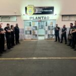 Cuidado! Jovem aterroriza cidade com página de fofoca e extorsão! 😱 Saiba como se proteger!