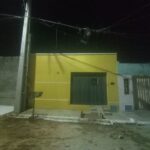 INACREDITÁVEL! Enel é FORÇADA a RETIRAR poste após ANOS de SUFOCO de moradora!